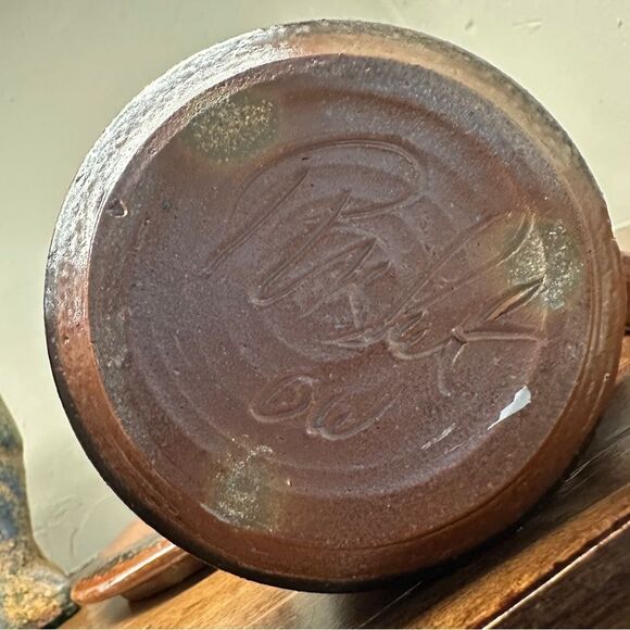 Handcrafted Terry Plasket Ceramic Mug with Lid - Brown and Black dog silhouette - Picture 7 of 12